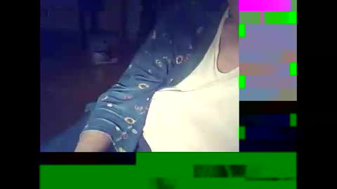 Snapshot of bekklove1 chatting on December 26, 2:33 am bekklove1 online show from December 26, 2:33 am