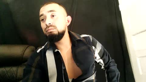 bemysecrett online show from December 11, 8:05 am