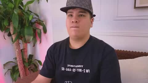 bennett_alejoo online show from April 13, 7:03 pm