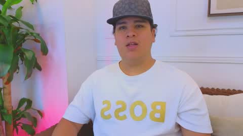 bennett_alejoo online show from April 4, 7:11 pm