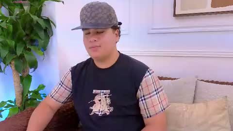 bennett_alejoo online show from July 22, 7:28 pm