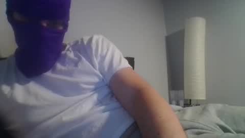 bennybueno online show from April 24, 4:15 am