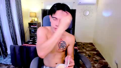 Snapshot of bentlyfuck chatting on January 11, 8:43 am bentlyfuck online show from January 11, 8:43 am