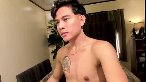 Snapshot of bentlyfuck chatting on October 4, 5:12 am bentlyfuck online show from October 4, 5:12 am
