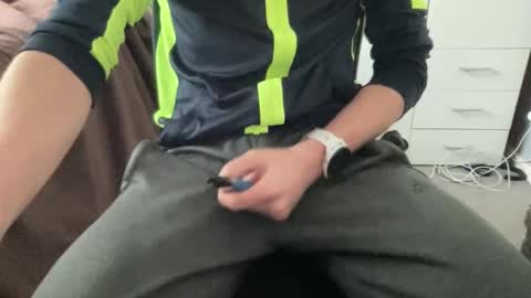 READ MY BIO ---  --- READ MY BIO online show from November 5, 1:35 pm