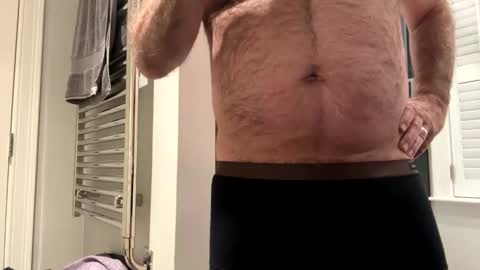 benz10001 online show from February 20, 4:09 am