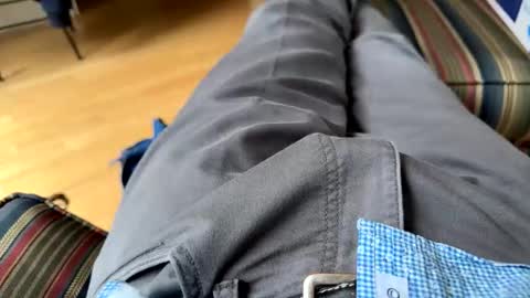 benz10001 online show from April 22, 9:41 pm