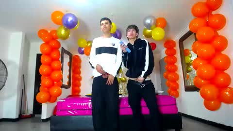 Snapshot of benz_boys chatting on March 10, 12:28 pm benz boys online show from March 10, 12:28 pm