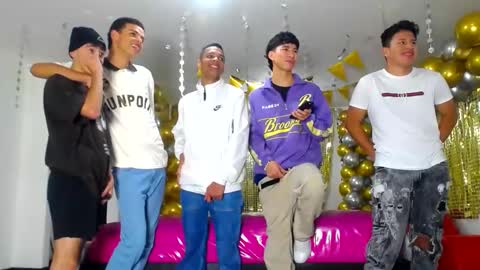Snapshot of benz_boys chatting on January 29, 12:13 pm benz boys online show from January 29, 12:13 pm