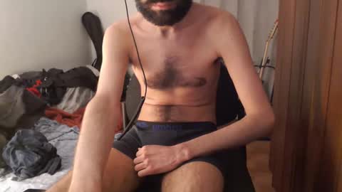 berceuse111 online show from March 20, 11:36 am