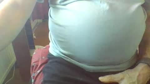 bestmann979994 online show from April 23, 12:29 pm