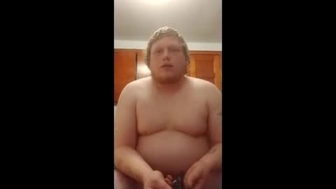 betthisissmall online show from March 22, 6:29 am