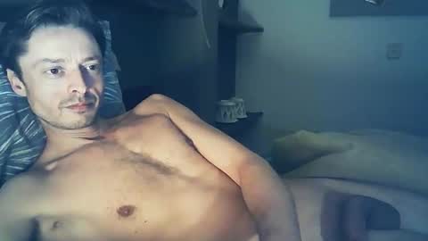 Snapshot of beukenstein chatting on January 26, 2:56 am . online show from January 26, 2:56 am