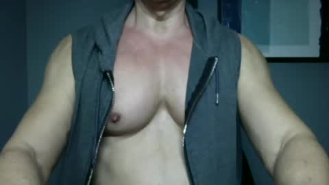 Snapshot of bgdkmuscleguy chatting on January 4, 2:25 am BGDKMUSCLEGUY - SELECTED BY CHATURBATE AS A TOP BROADCASTER FOR 2023 online show from January 4, 2:25 am