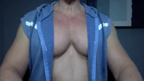 Snapshot of bgdkmuscleguy chatting on March 5, 6:56 pm BGDKMUSCLEGUY - SELECTED BY CHATURBATE AS A TOP BROADCASTER FOR 2023 online show from March 5, 6:56 pm