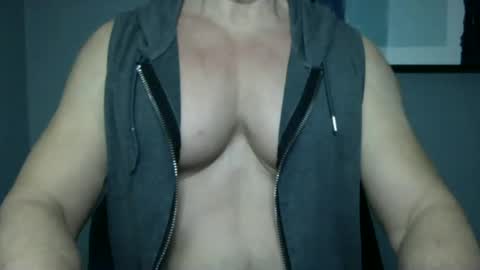 Snapshot of bgdkmuscleguy chatting on December 19, 12:34 am BGDKMUSCLEGUY - SELECTED BY CHATURBATE AS A TOP BROADCASTER FOR 2023 online show from December 19, 12:34 am