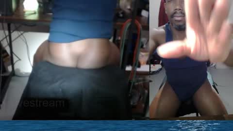 BicepsandFrot online show from April 1, 4:14 am