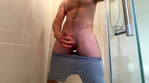 bicuriousbigdick online show from April 6, 9:04 pm