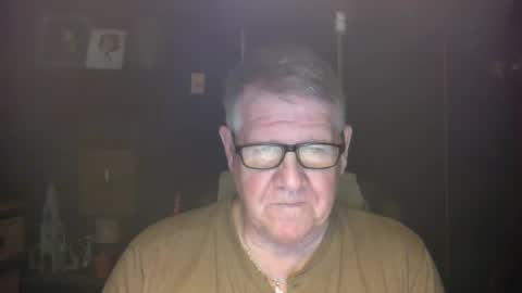 Snapshot of bigbeerdrinker1 chatting on December 30, 12:31 pm bigbeerdrinker online show from December 30, 12:31 pm