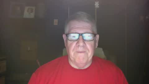 Snapshot of bigbeerdrinker1 chatting on January 2, 12:55 am bigbeerdrinker online show from January 2, 12:55 am