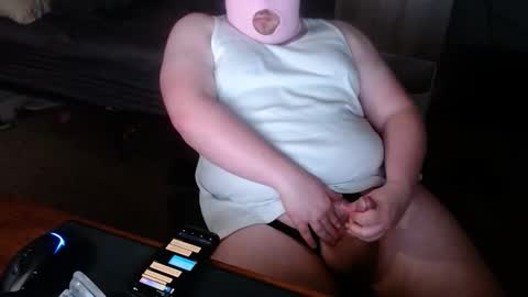 bigbootybiguy69 online show from May 5, 1:29 am