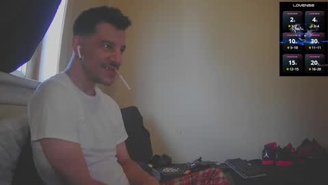 Snapshot of bigcawwwk chatting on October 15, 6:26 pm Jon - Im Straight online show from October 15, 6:26 pm