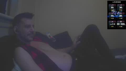 Jon - Im Straight online show from June 3, 3:17 pm