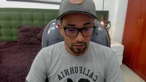 Snapshot of bigcock_hair chatting on October 14, 10:28 pm bigcock_hair online show from October 14, 10:28 pm