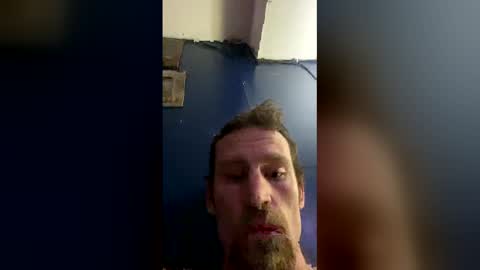 bigdbobby585943 online show from April 3, 7:05 am