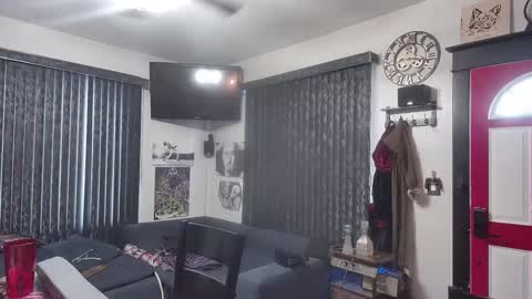 Snapshot of bigdbrillion chatting on February 15, 2:11 pm Darryl online show from February 15, 2:11 pm