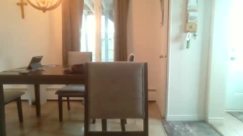 bigdeer581917471 online show from June 3, 11:56 am