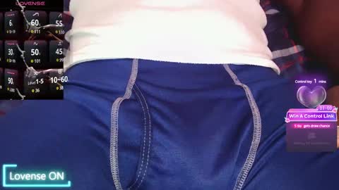Snapshot of bigdikfreak chatting on February 15, 11:49 pm BigDickFreak online show from February 15, 11:49 pm