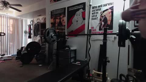 biggerisbetter21 online show from March 7, 1:53 pm