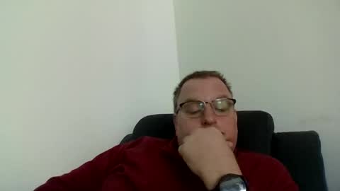 Snapshot of bigguy2014 chatting on February 27, 10:15 am bigguy2014 online show from February 27, 10:15 am