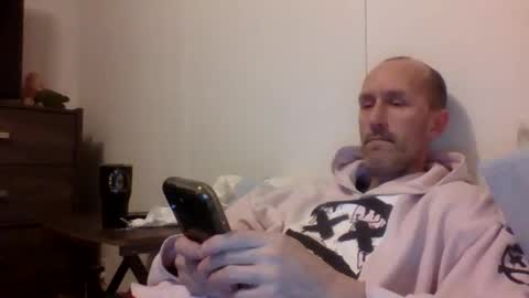 Snapshot of bighugemouthful chatting on February 17, 5:25 am Chaz online show from February 17, 5:25 am