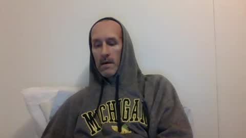 Snapshot of bighugemouthful chatting on February 16, 4:09 am Chaz online show from February 16, 4:09 am