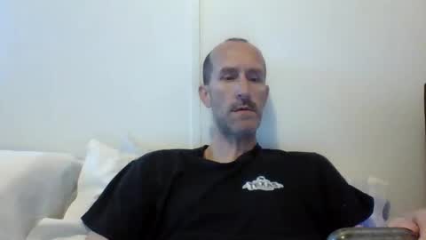 Snapshot of bighugemouthful chatting on September 18, 4:31 pm Chaz online show from September 18, 4:31 pm