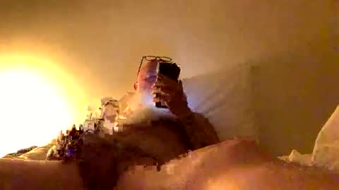 Snapshot of bigjeff01 chatting on October 16, 3:47 am bigjeff01 online show from October 16, 3:47 am