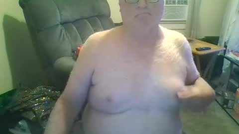 bigpappy77 online show from July 7, 3:06 am