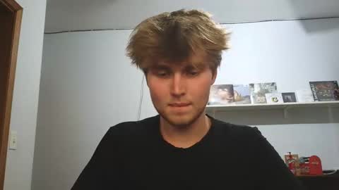 bigskinnyboyshh online show from May 26, 10:06 pm