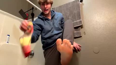 bigskinnyboyshh online show from February 23, 2:57 am