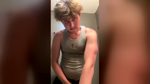 bigskinnyboyshh online show from June 9, 2:02 am