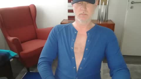 Casey online show from February 13, 2:11 pm