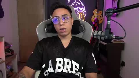 bigxboy96 online show from November 7, 7:23 am