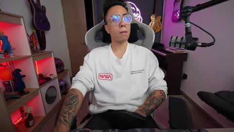 bigxboy96 online show from November 9, 5:22 am