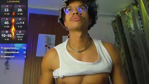 bigxxo online show from March 6, 4:42 am