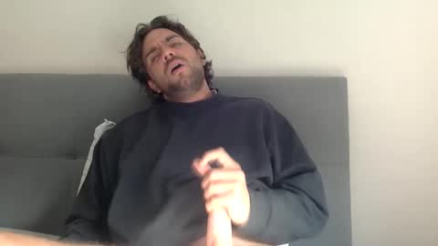 bikdig1 online show from November 4, 1:01 pm