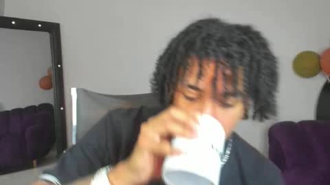 Sebas online show from December 2, 2:53 pm