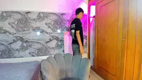 Sam online show from January 17, 12:30 pm