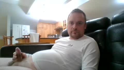 Snapshot of bird8888 chatting on October 16, 12:18 am bird8888 online show from October 16, 12:18 am